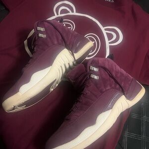 Jordan Men's Maroon Sneakers